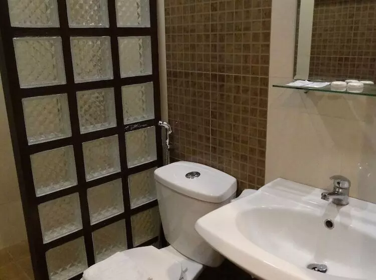 Fotos del hotel The Peridot Suites:  11