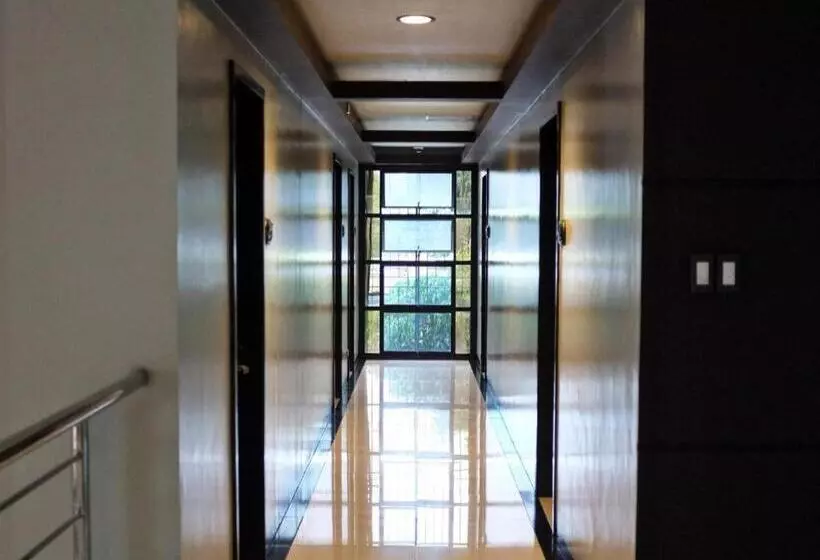 Fotos del hotel The Peridot Suites:  22