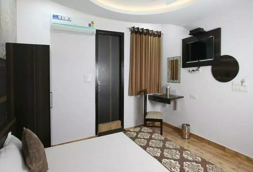 Fotos del hotel Oyo Rooms Paschim Vihar:  5