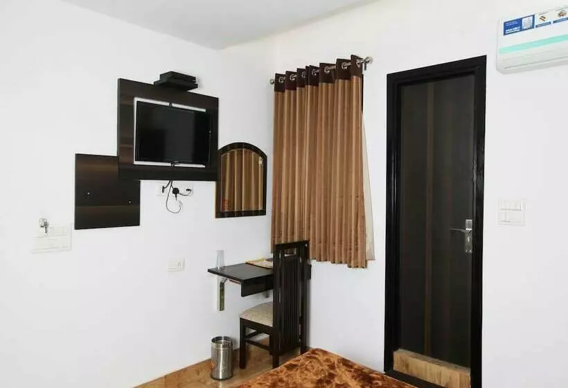 Fotos del hotel Oyo Rooms Paschim Vihar:  6