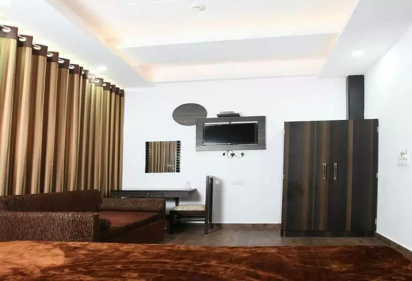 Fotos del hotel Oyo Rooms Paschim Vihar:  8