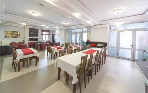 Fotos del hotel Piramida:  7