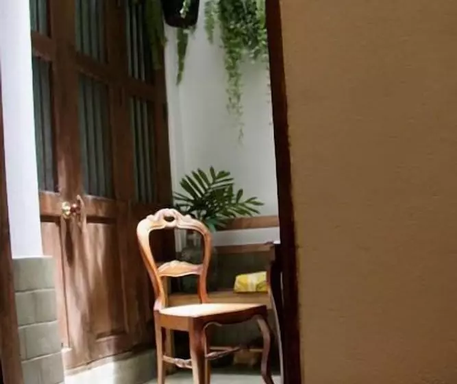 Fotos del hotel The Bhuthorn Bed & Breakfast:  15