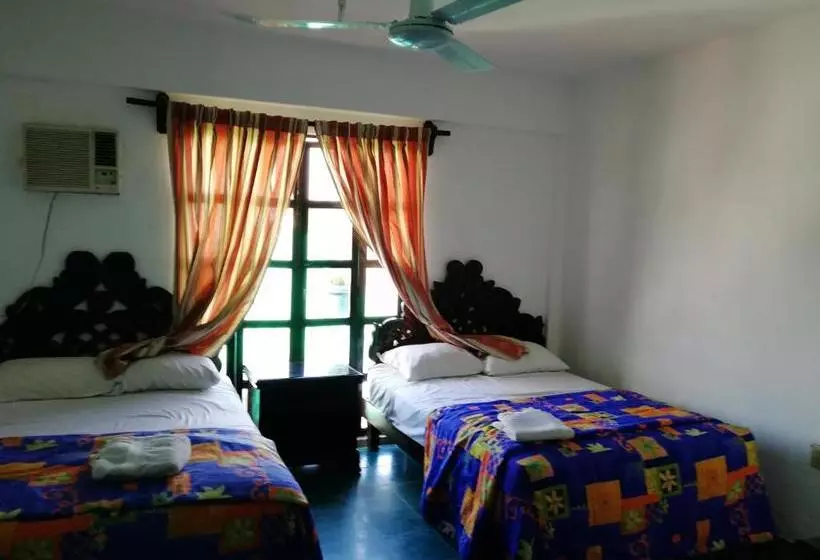 Fotos del hotel Colonial San Carlos:  9
