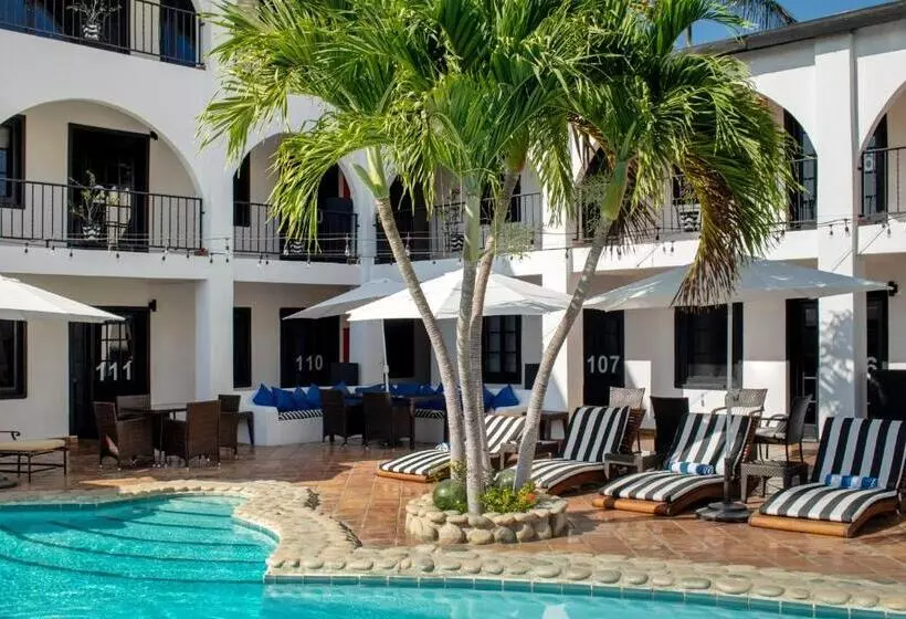 La Marina Inn