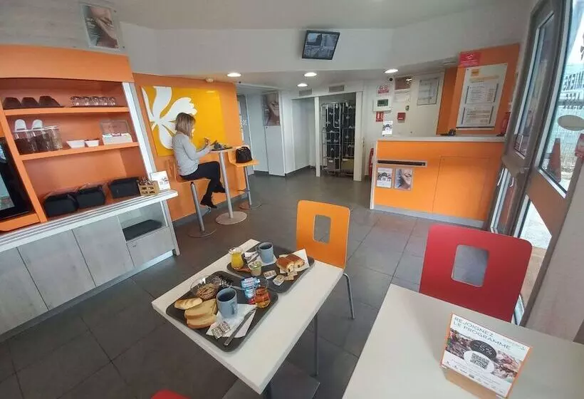 Fotos del hotel F1 Mennecy:  4