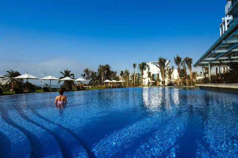Sanya Seacube Holiday