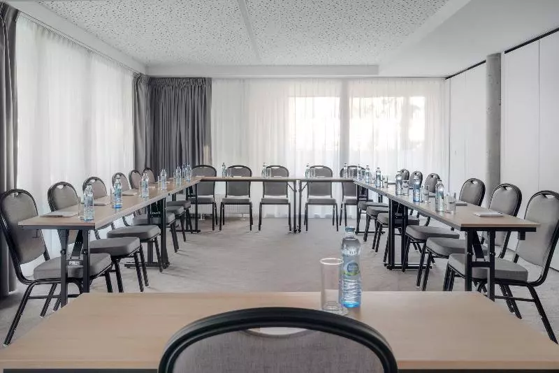 Fotos del hotel Almond Business & Spa:  17