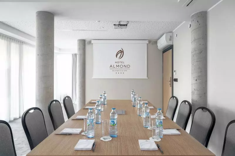 Fotos del hotel Almond Business & Spa:  7