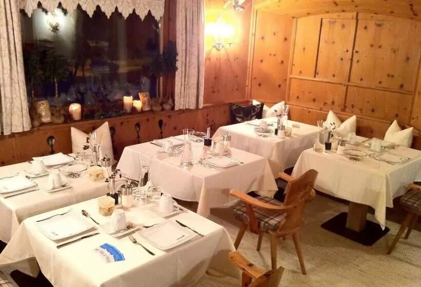 Fotos del hotel Alpin Hotel Garni Eder - Private Living:  2
