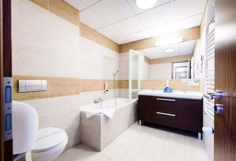 Fotos del hotel Garzon Plaza:  6