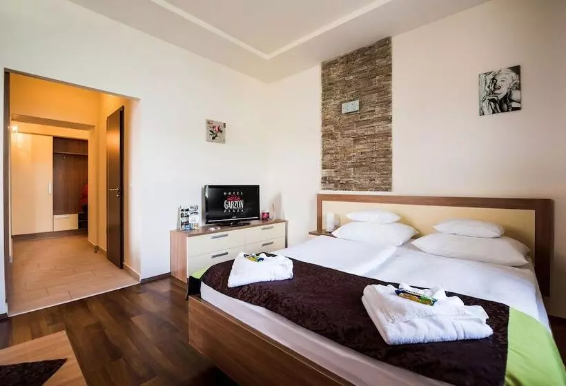 Fotos del hotel Garzon Plaza:  22