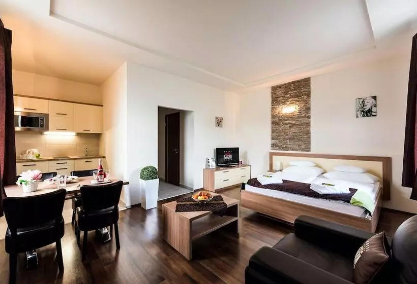Fotos del hotel Garzon Plaza:  24