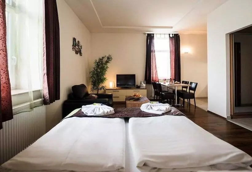 Fotos del hotel Garzon Plaza:  21
