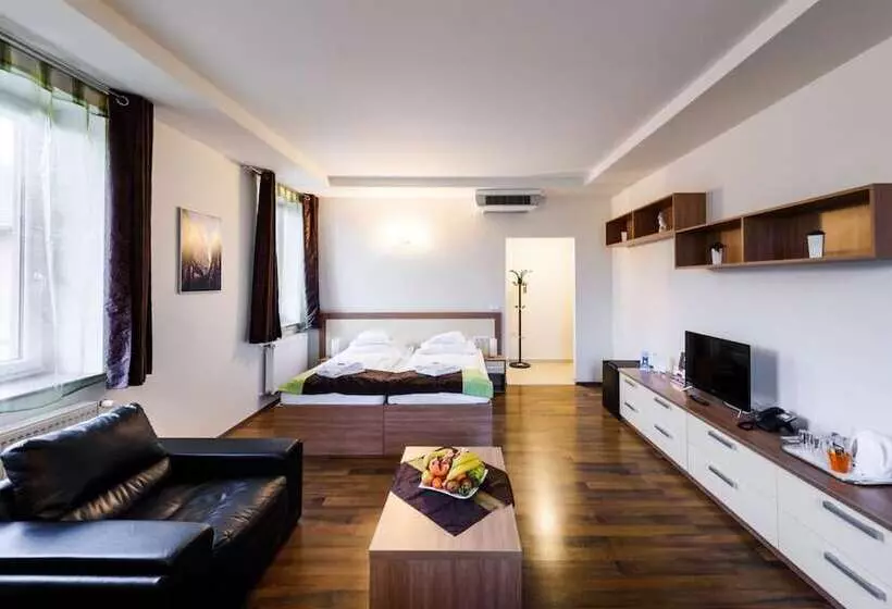 Fotos del hotel Garzon Plaza:  17