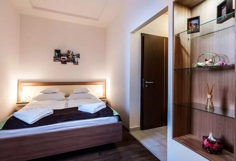 Fotos del hotel Garzon Plaza:  13
