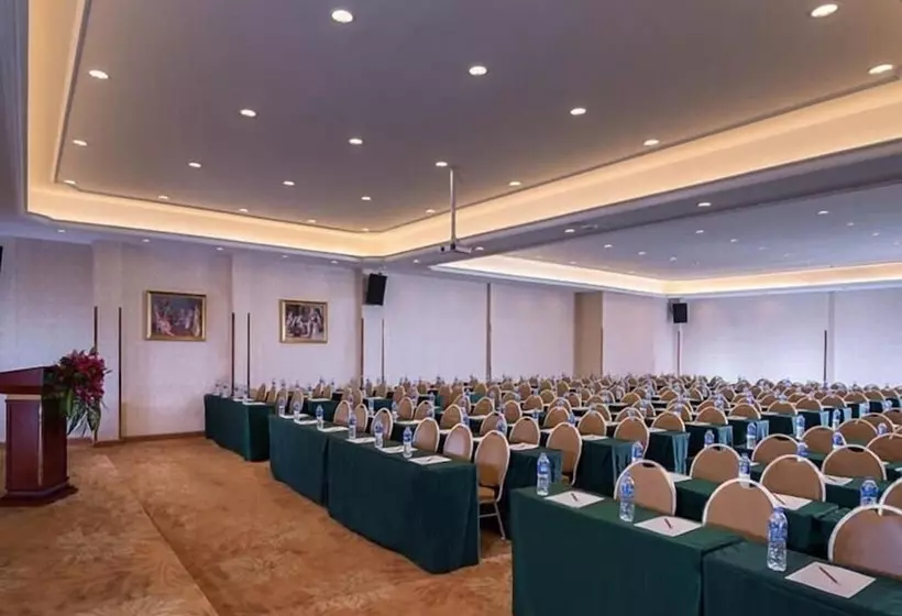 Fotos del hotel Vienna International  Guangzhou Panyu City Bridge Center International:  12