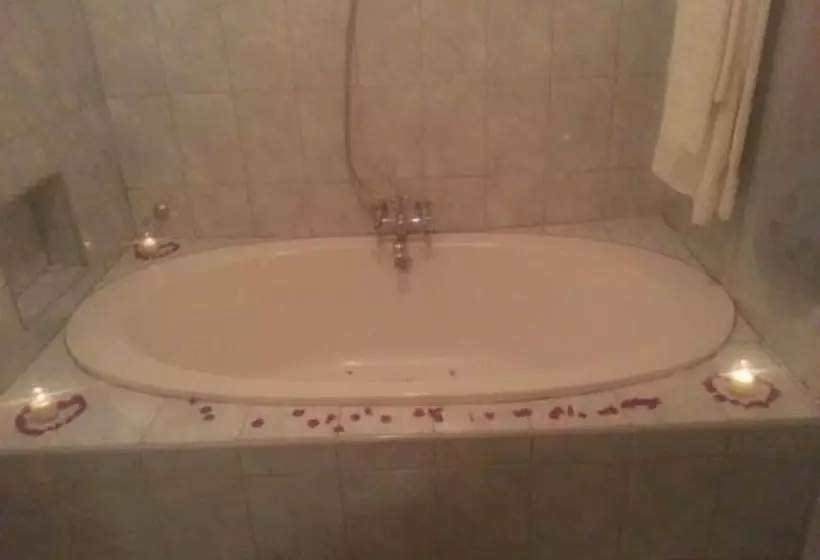 Fotos del hotel Cypress Executive Lodge:  7