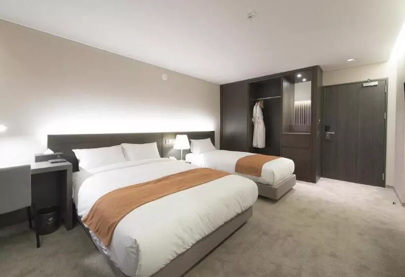 Fotos del hotel Grand Mer  Jeju:  2