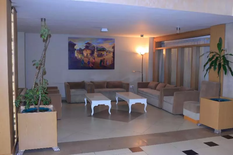 Fotos del hotel Momona:  2
