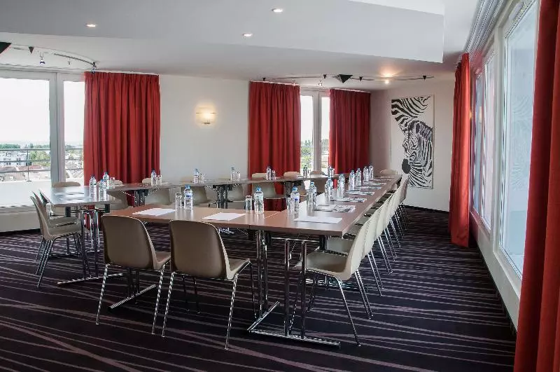 Fotos del hotel Le Lodge Brit Hotel Strasbourg Zenith:  4