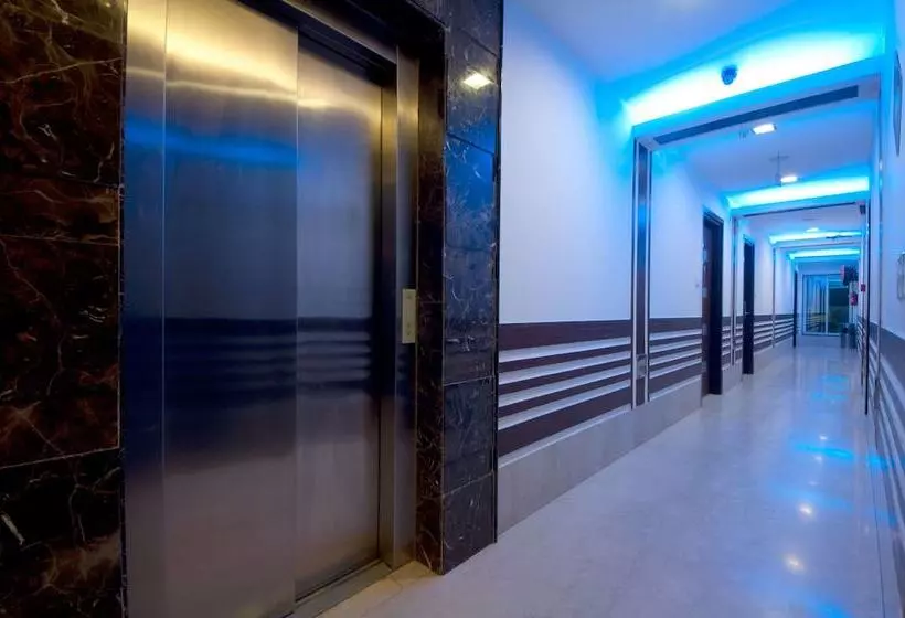 Fotos del hotel Amaltas International Couple Friendly   By Orion S:  20