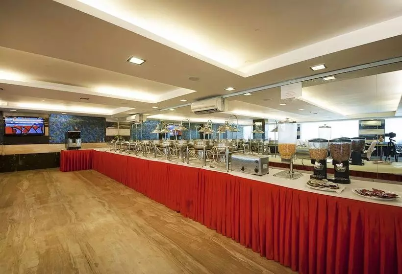 Fotos del hotel Amaltas International Couple Friendly   By Orion S:  14