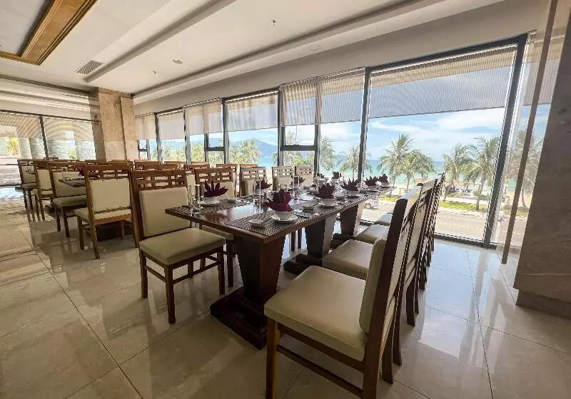 Fotos del hotel Serene Beach Danang  & Spa:  23