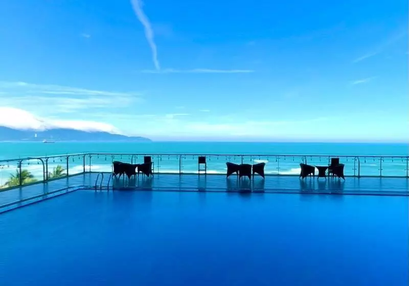 Fotos del hotel Serene Beach Danang  & Spa:  6