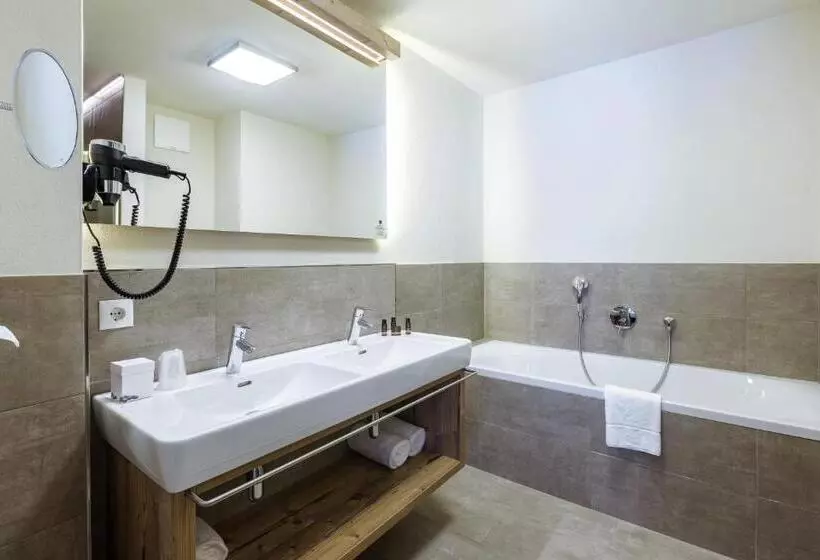 Fotos del hotel Avenida Mountain Lodges Saalbach:  24