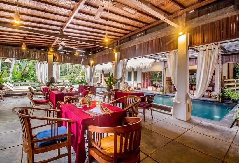 Alam Sembuwuk Resort
