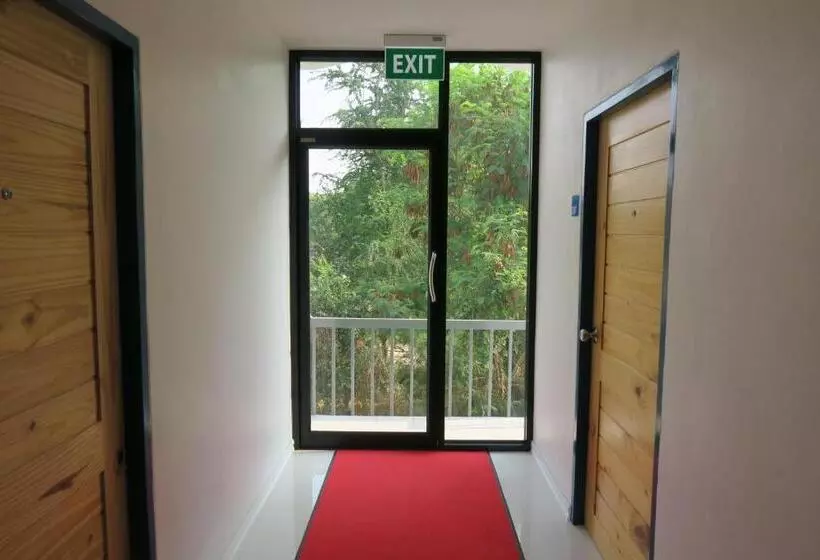 Fotos del hotel Montha:  9