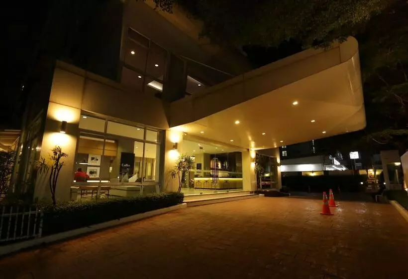 Fotos del hotel The Royal Bee Apart:  7