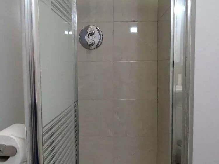 Fotos del hotel The Beeches  & Leisure Club:  25