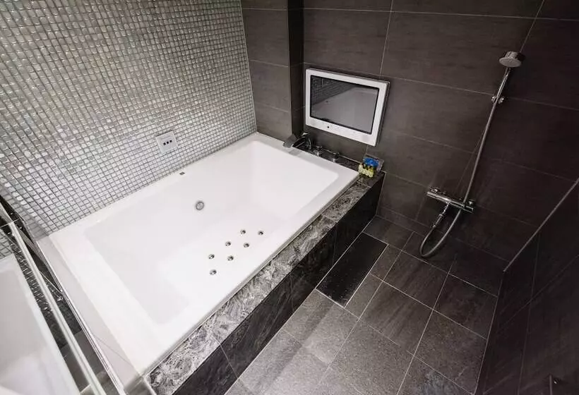 Fotos del hotel Leon Meguro:  16