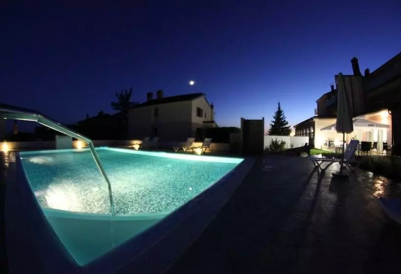 Fotos del hotel Villa Badi:  7