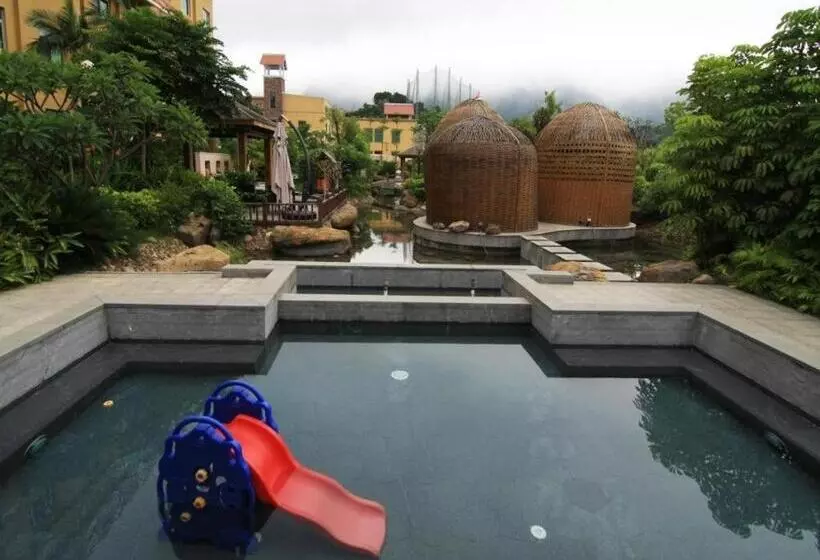 Chuanjie Hot Spring And Golf Club