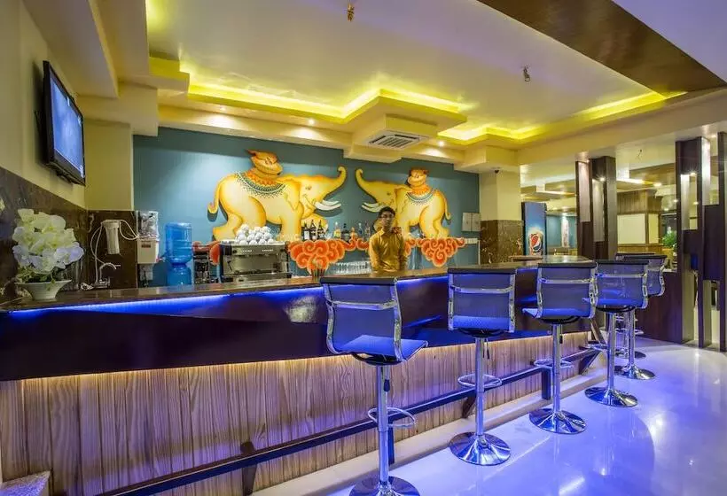 Fotos del hotel Yatri Suites And Spa, Kathmandu:  4