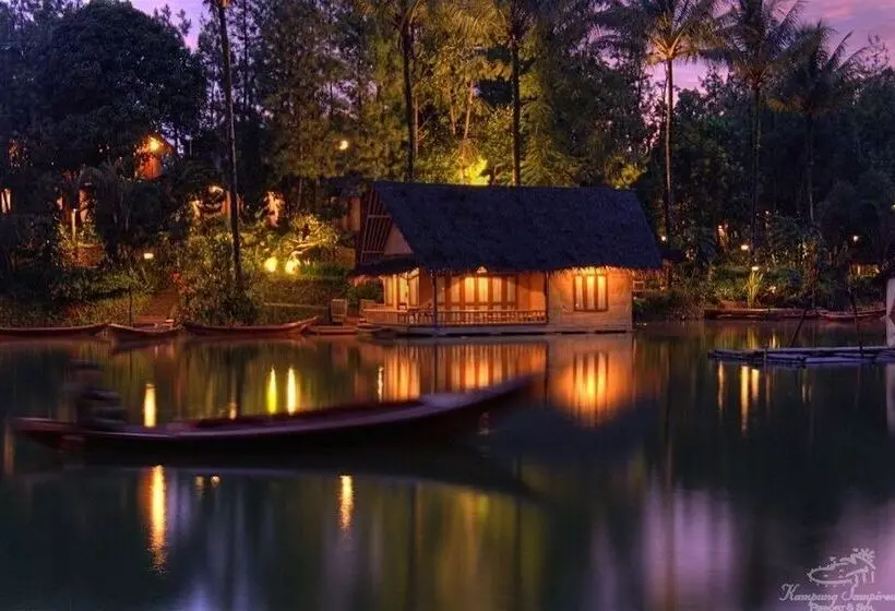 Kampung Sampireun Resort & Spa