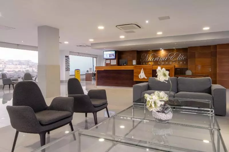 Fotos del hotel Villas de Tauro:  2