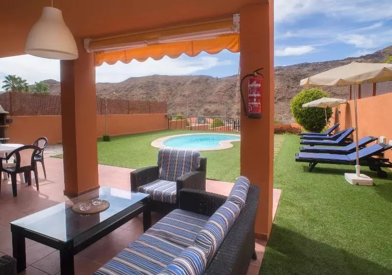 Fotos del hotel Villas de Tauro:  3