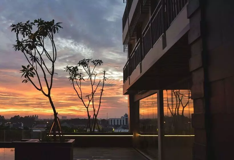 Fotos del hotel Golden Tulip Essential Tangerang:  6