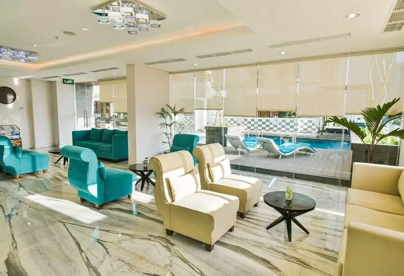 Fotos del hotel Golden Tulip Essential Tangerang:  4