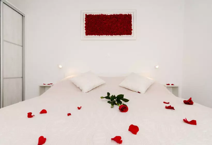 Fotos del hotel Apartments Raic:  11