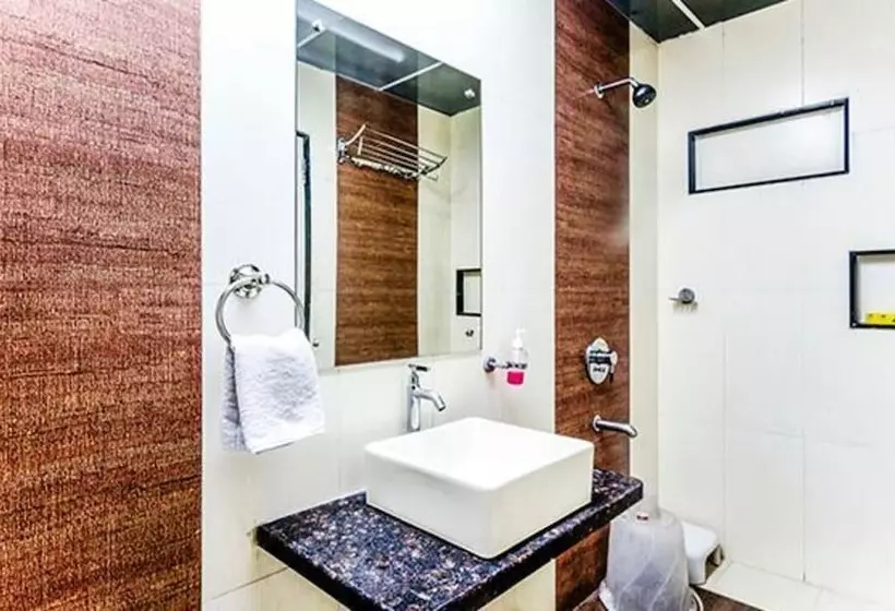Fotos del hotel Fab Imperio Baner:  12