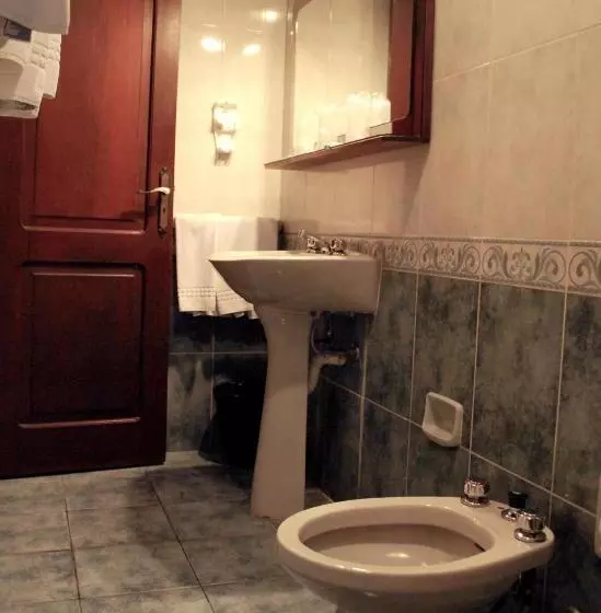 Fotos del hotel Leoncia:  8