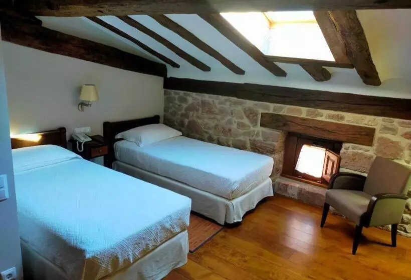 Fotos del hotel Rural Latorrién De Ane:  14