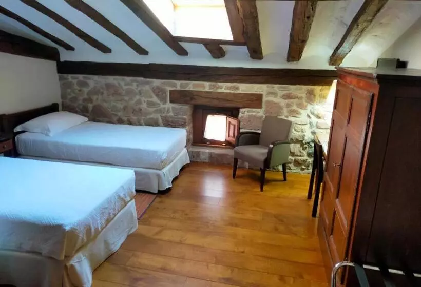 Fotos del hotel Rural Latorrién De Ane:  15