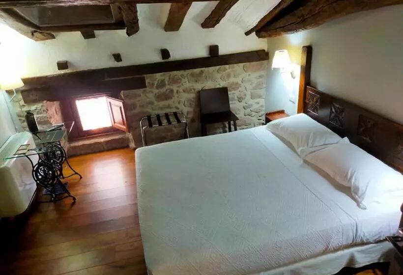 Fotos del hotel Rural Latorrién De Ane:  18