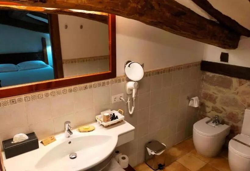 Fotos del hotel Rural Latorrién De Ane:  7
